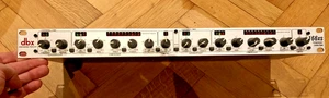 DBX 166XS Compressor / Limiter / Gate - Picture 1 of 3