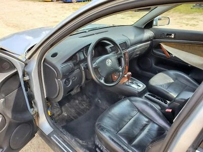 Coluna de direção sem volante sem airbag 2002-2005 Volkswagen Passat - Imagem 1 de 4