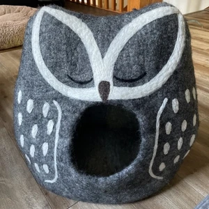 Dharma Dog Karma Cat Wool Owl Cat Cave Pet Bed Gray White Brown Bohemian Boho - Picture 1 of 7