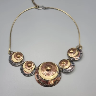 Collar Africano Vintage Latón Cobre Tono Dorado Artesanal Boho Hecho a Mano Foto 1 de 4