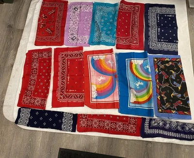 Винтажный лот из 13 бандан - Изображение 1 из 4