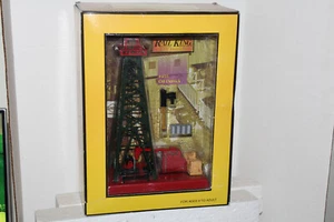 MTH #30-9027 OPERATING OIL DERRICK - Picture 1 of 1