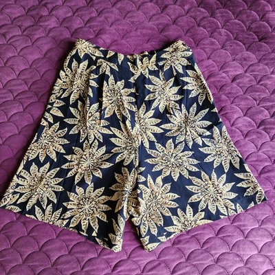 Винтажные августовские шелковые шорты бохо с высокой талией и широкими штанинами гавайский шелк размер большой  - Изображение 1 из 4