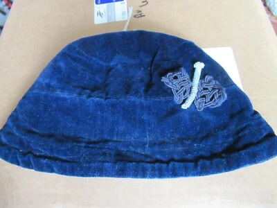 chapeau en velours pour poupée ancienne fait mains - Photo 1/4
