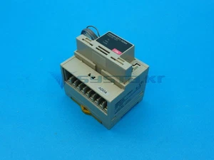 Omron GT1-AD04, Device-Net Analog Unit - Picture 1 of 1