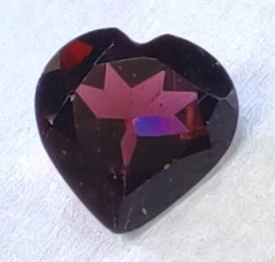 ¡Magenta! 3,25 quilates 10x9 mm corazón tallado VS rojo rosado rodolita granate! Belleza! Foto 1 de 3