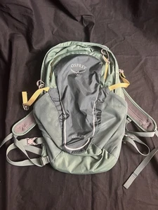 Osprey Daylite Backpack 13L Stone Grey Green Hiking H2O Packable Bag Daypack - Picture 1 of 13