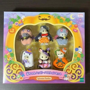 Calico Critters Sylvanian Families Baby Happy Halloween Set Mini Doll New - Picture 1 of 2