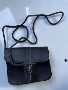 Vintage black child's purse with handle strap neck buckle fasten leather possibl - Picture 1 of 8