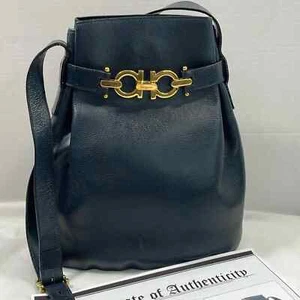 Auténtico bolso de hombro SALVATORE FARRAGAMO de cuero azul oscuro con certificado de autenticidad - Imagen 1 de 12