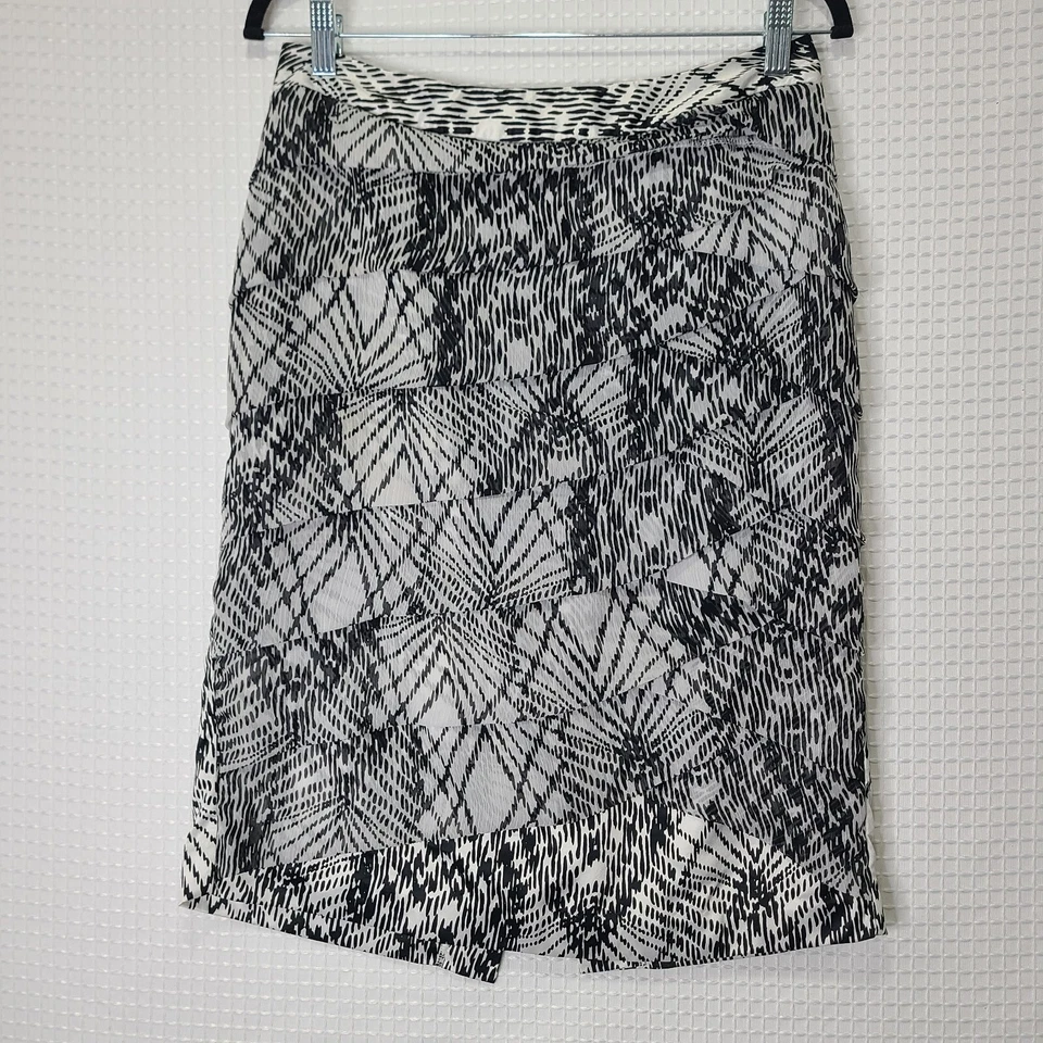 Usado en Excelente Condición Worthington Mujer Talla 10 Niveles/Capas Hasta la Rodilla Falda Cremallera/Broche Forrado Foto 1 de 4