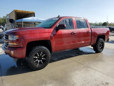 Used Front Right Door Interior Trim Panel fits: 2016 Chevrolet Silverado 1500 pi Foto 1 de 4