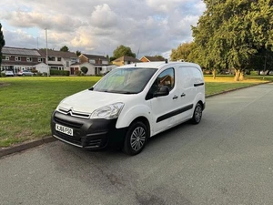 2017 Citroen Berlingo 1.6 BlueHDi 625Kg LX 100ps ETG6 PANEL VAN Diesel Automatic - Picture 1 of 19