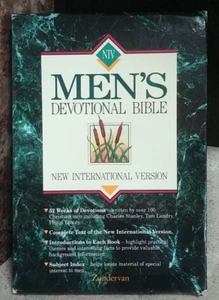 Men's NIV Daily Devotional Bible by Zondervan - Burgundy Bonded Leather - Picture 1 of 3