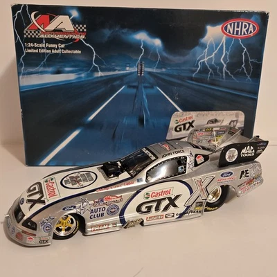 John Force 2006 25 aniversario Coche divertido de los Nacionales de Estados Unidos 1 de 1.500. Foto 1 de 4