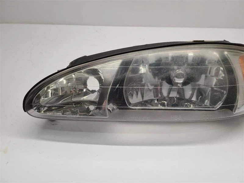 Farol esquerdo para motorista Ford Escort 1999-02 excluindo cupê LH - Imagem 1 de 4