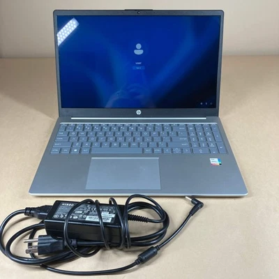 HP Pavilion 15-FD0357NR 15,6" i7-1355U 1,7 GHz 12 GB RAM 512 GB SSD - Immagine 1 di 4