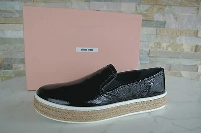 Zapatillas sin cordones Miu talla 39 mocasines charol zapatos negros nuevas anteriormente Foto 1 de 4