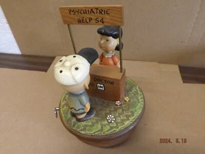 Vintage Peanuts ANRI Wooden Music Box Lucy And Charlie Psychiatrist Booth WORKS - Picture 1 of 12