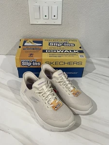 Skechers Women's Go Walk Flex Hands Free Slip-Ins-Grand Entry Sneaker, 9.5 WIDE - Picture 1 of 10