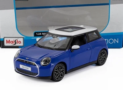 MODELLINO AUTO STATICO MAISTO MINI COOPER SE J01 2024 BLU BIANCO SCALA 1/24 - Immagine 1 di 4