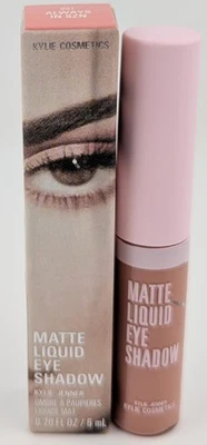 Sombra de ojos líquida mate Kylie Jenner siempre en talla grande - Peachy Nude 6 ml tamaño completo Foto 1 de 4
