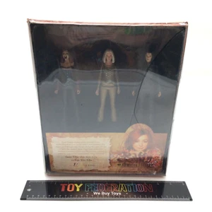 Buffy the Vampire Slayer WILLOW'S SPELLBOOK Action Figure Set #91 Of 2500 - Picture 1 of 8