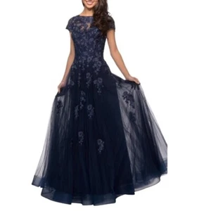 NWOT LA FEMME Intricate Lace Long Tulle Gown Size 8 - Picture 1 of 7