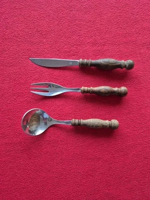 - 2 X WMF BUFFETBESTECK MIT HOLZGRIFF - Zust. sehr gut, scharf, gebraucht - Bild 1 von 4