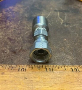 Parker-Hannifin Corp. - Rohr-zu-Schlauch-gerader Adapter - Teile-Nr.: 1JS43-6-4 (NOS) - Bild 1 von 18