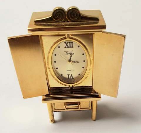 Timex  Miniature 2.5" Amoire Clock Gold Tone Metal Vintage Quartz NEW BATTERY Cover