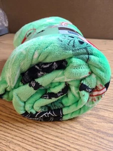 Yoda , Star Wars, Christmas Green Throw Blanket 5 x 6 ft  The Big One -New - Picture 1 of 3