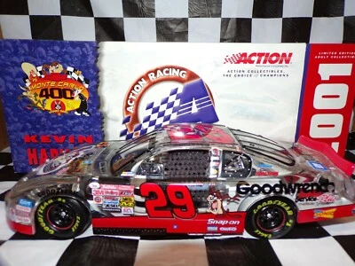 Kevin Harvick #29 GM GOODWRENCH/LOONEY TUNES 1:24 Scala Action NASCAR 101982 - Immagine 1 di 4
