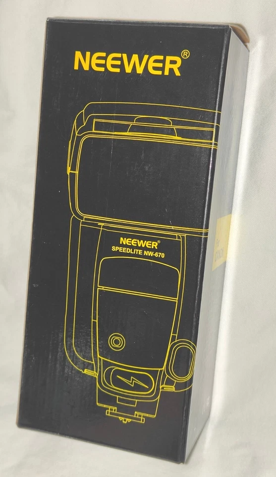 NEEWER NW-670C GN 58 FLASH SPEEDLITE W/ LCD FOR CANON DLSR CAMERAS NEW OPEN BOX - Image 1 of 4