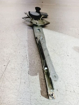 Regulador de ventana de pasajero Toyota Rav4 2006-2012 6980152080 *construido en Japón* Foto 1 de 4