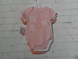 Mädchen Little & Loved 3er Pack Einteiler Größe 0-3 Monate - Bild 1 von 4