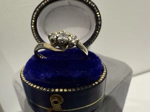 Vintage Trilogy Diamond Ring 9ct Gold - Size K - Picture 1 of 6