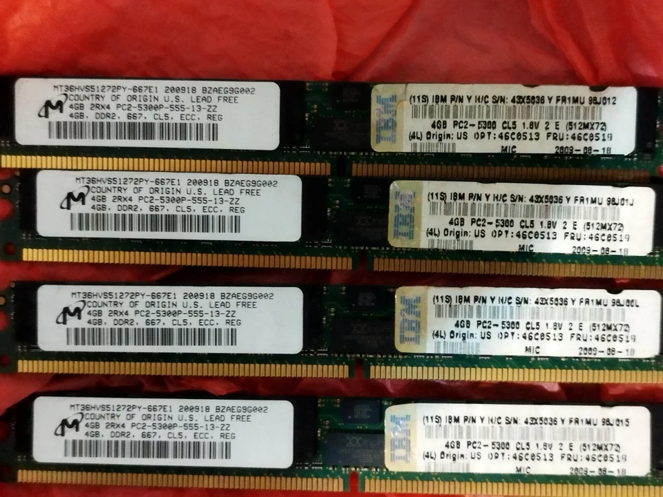 16GB (4x4GB) DDR2 slim (VLP) ECC registered IBM PC2-5300 (NOT FOR PC !) - Immagine 1 di 1