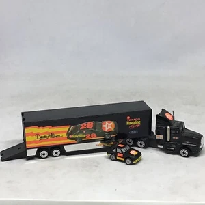 Vint 1992 Racing Champions Texaco-Havoline #28 Davey Allison TeamRig + 1:144 Car - Picture 1 of 6