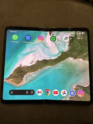 Google Pixel Fold Beige - Big screen works (small screen outside doesn’t work)   - Image 1 of 4
