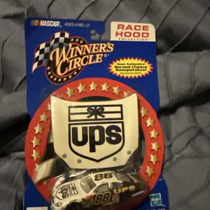 Colección Winners Circle Race Hood 2001 1/64 Dale Jarrett #88 UPS (i) - Imagen 1 de 3