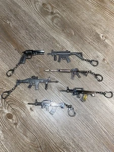 Lote de 6 llaveros de pistola - accesorios llaveros de pistola - ¡Perfectos para entusiastas de las armas! - Imagen 1 de 5