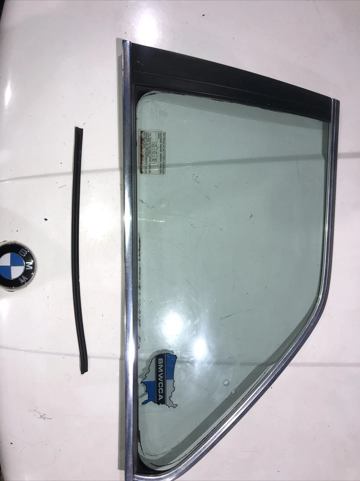 BMW E30 318 325 325 CUPÉ VENTANA TRASERA IZQUIERDA OEM ventana lateral, verde, izquierda Foto 1 de 4