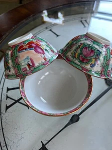 Set of 3 Chinese Rose Medallion, Rice Bowl, 4 3/4" - Picture 1 of 2