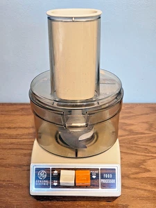Vintage GE Food Processor Model D4FP1 w/ Shredding Disc - Working. Great Power - Picture 1 of 9
