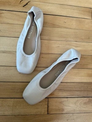 Stuart Weizman square toe cream colored ballet flats size 9B   - Image 1 of 4