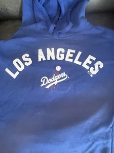 New Women’s Size Medium LA Dodgers Fanatics Hoodie With Front Pockets - Picture 1 of 7