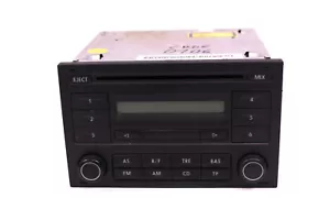 Autoradio VW Polo 9N Fox 5Z T5 Bus RCD 200 Radio 6Q0035152 G + Code *CD defekt - Bild 1 von 2