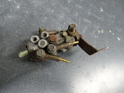 Bomba de aceite de motor Arctic Cat 1993-94 OEM 3004-013 ZR 440 Foto 1 de 4