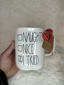 TAZA WHI "TRAVIESO, BONITO, LO INTENTÉ" LETRAS BLANCAS RAE DUNN NAVIDAD CAFÉ TÉ - Imagen 1 de 8
